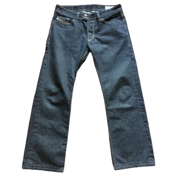 DIESEL Viker-R-Box Straight Cut Denim Jeans - Picture 2 of 7